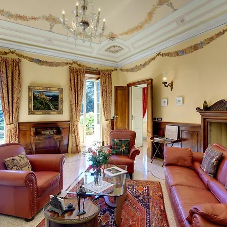 Villa Monte Di Lenno Sleeps 25 Pool Wifi Moltrasio