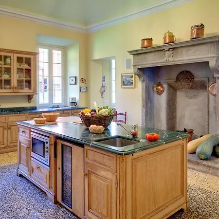 Monte Di Lenno Sleeps 25 Pool Wifi Villa