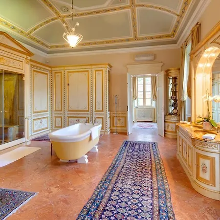 Monte Di Lenno Sleeps 25 Pool Wifi Villa Moltrasio