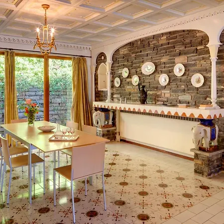 Villa Monte Di Lenno Sleeps 25 Pool Wifi Moltrasio
