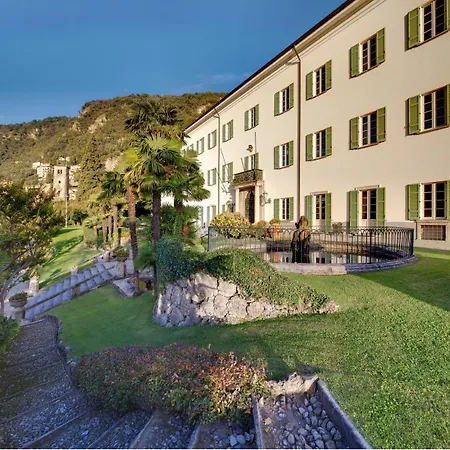 Monte Di Lenno Sleeps 25 Pool Wifi Villa