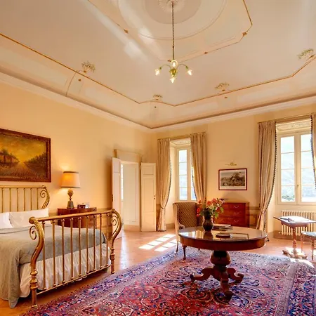 Monte Di Lenno Sleeps 25 Pool Wifi Villa *