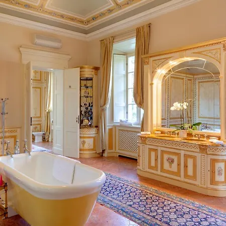 Monte Di Lenno Sleeps 25 Pool Wifi Villa *