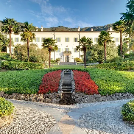 Monte Di Lenno Sleeps 25 Pool Wifi Moltrasio